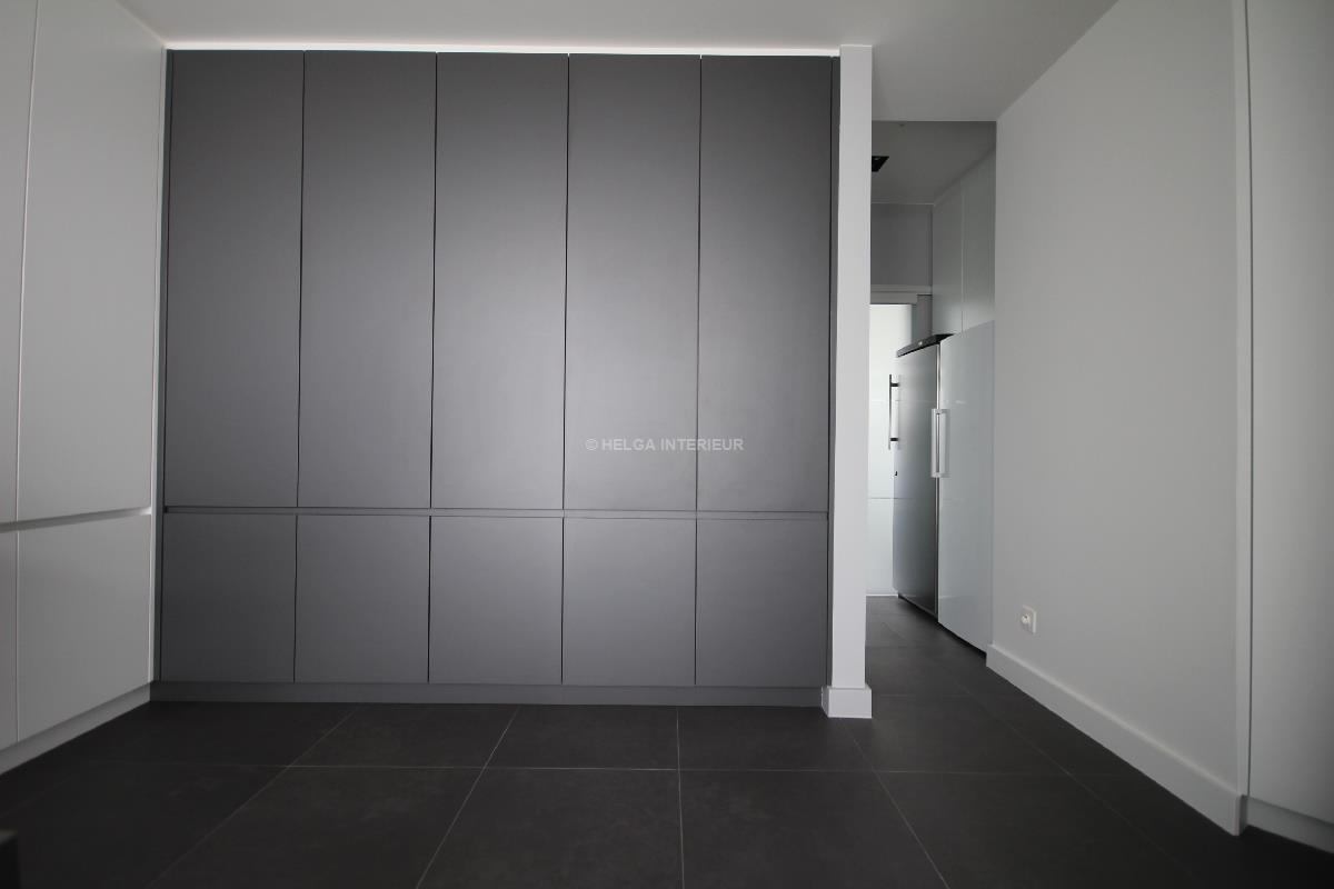 wasberging hoge kast gesloten