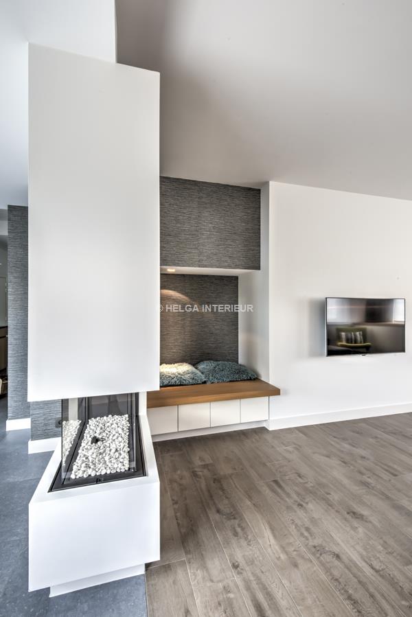 Woonkamer met haard 06